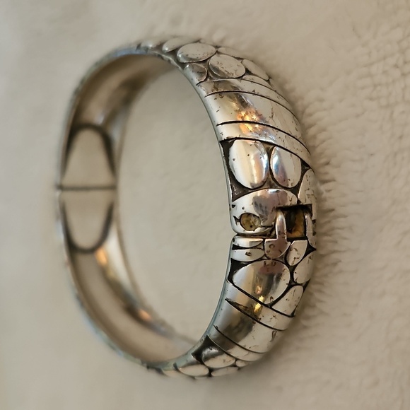 BRIGHTON Textured Pebble Magnetic Clamper Bangle Bracelet - Picture 5 of 9